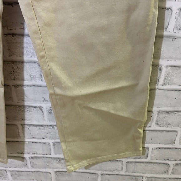 Tradition women’s Classic Tan Cargo Pants, size 14p petite - Picture 5 of 8